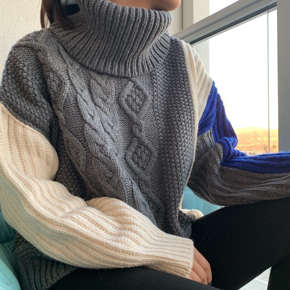 Bloggers favorite ZARA sweater - Picture 3 of 3